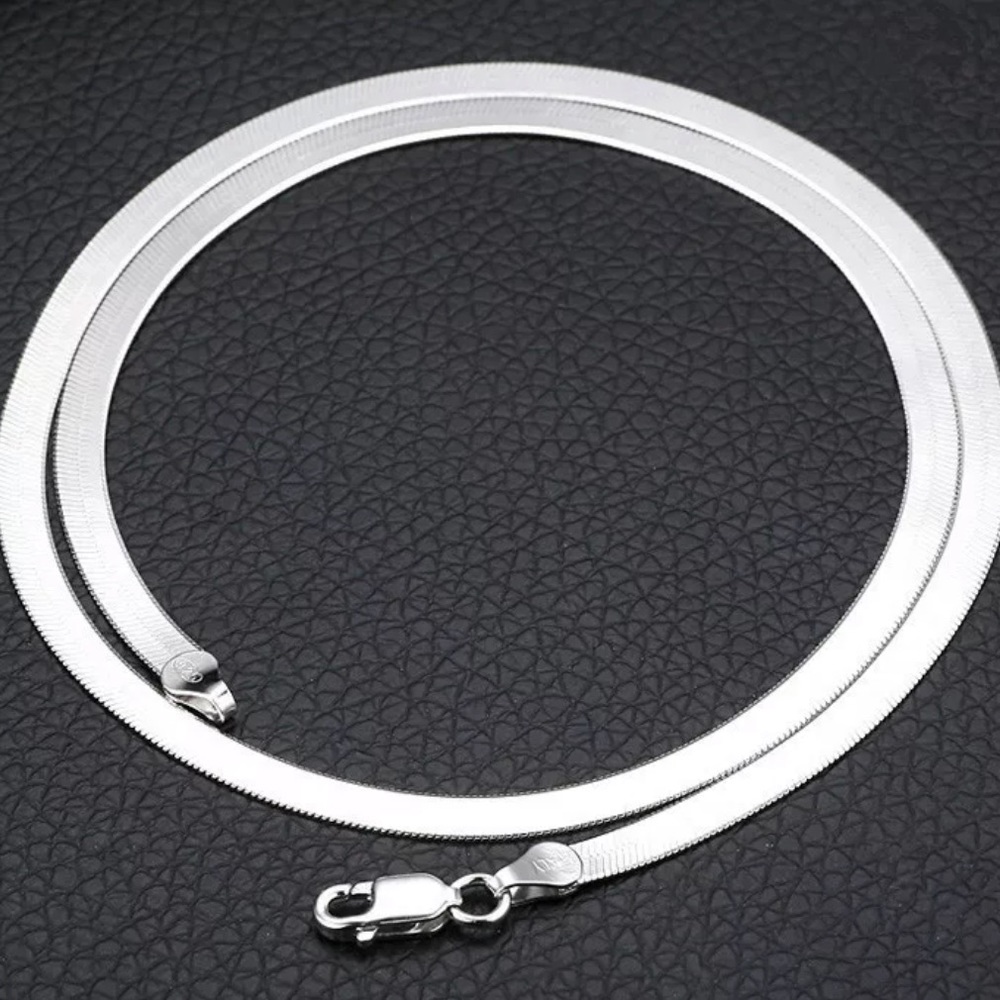 NEW 925 STERLING SILVER HERRINGBONE FLAT NECKLACE - Picture 2 of 6